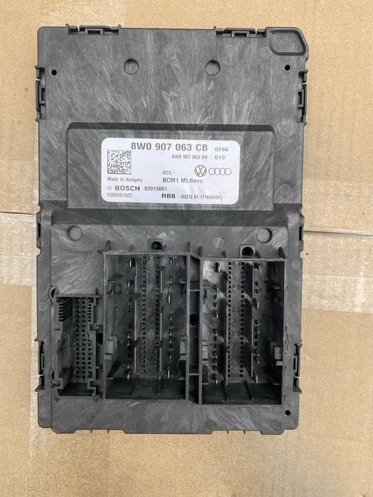 Audi  модуль блоку управління BCM.