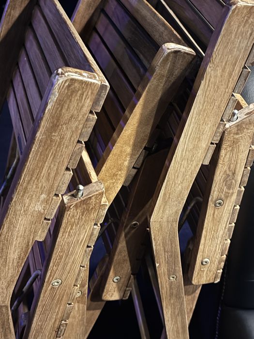 Mesas e Cadeiras madeira