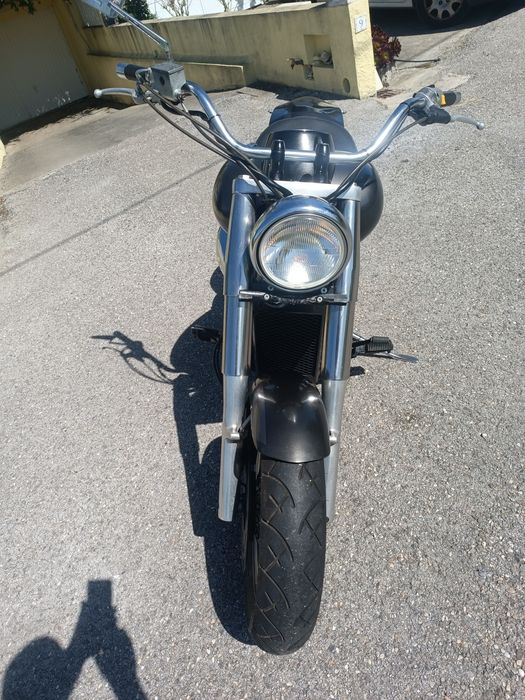 Suzuki intruder veluzia 800
