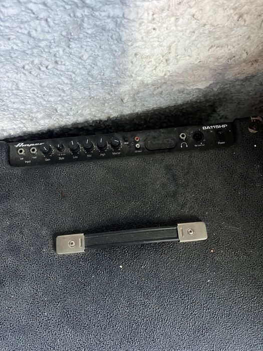 Ampeg amplificador de baixo