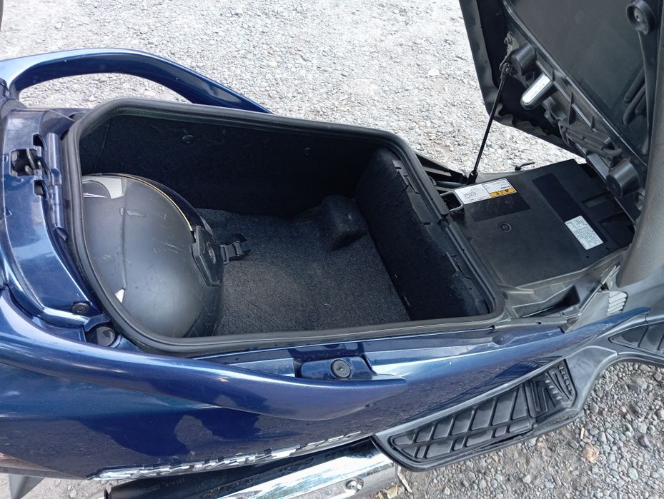 Продам Suzuki sky wave 250