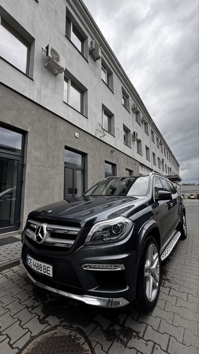 Оренда авто на весілля Mercedes GL