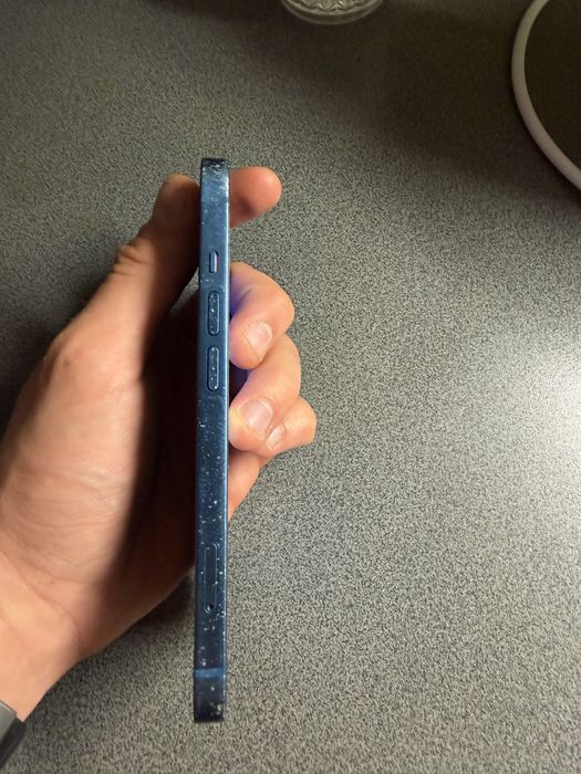 Продам iphone 13 128gb