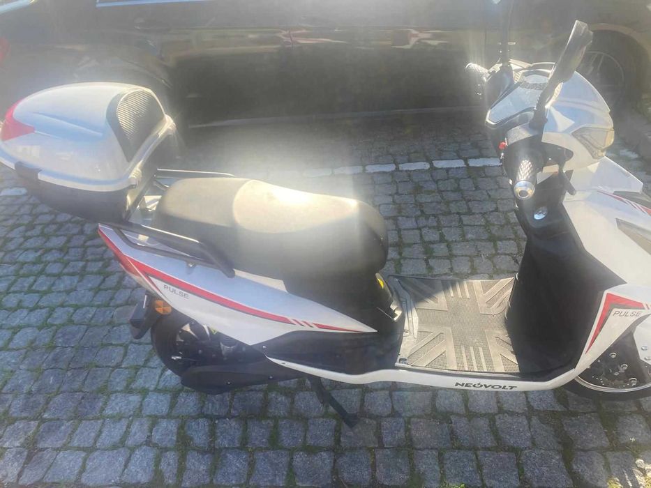 Vendo Mota elétrica como Nova