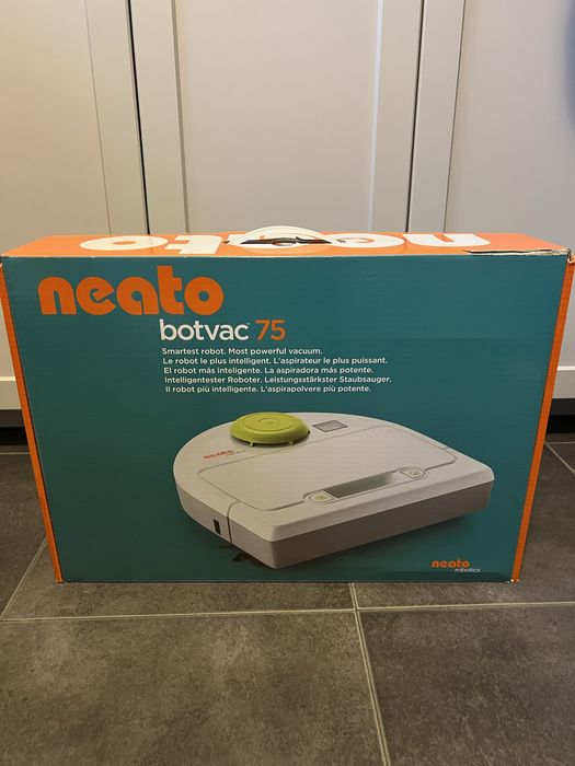 Robot sprzatajacy odkurzacz Neato Botvac 85
