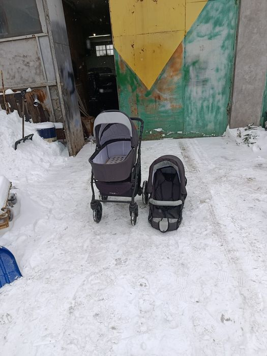 Коляска для немовлят