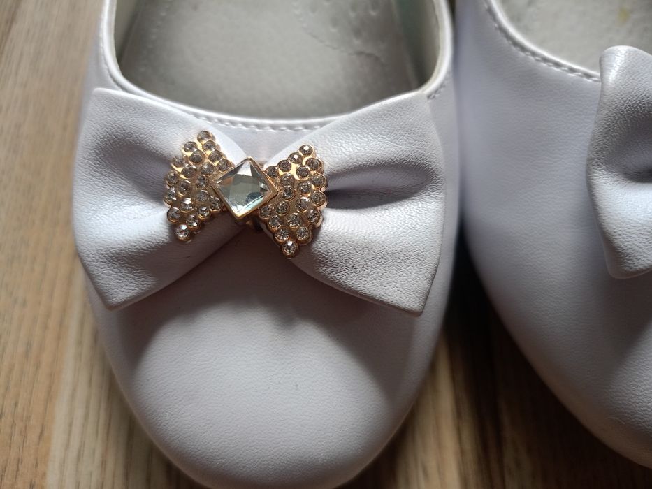 Buty baleriny białe
