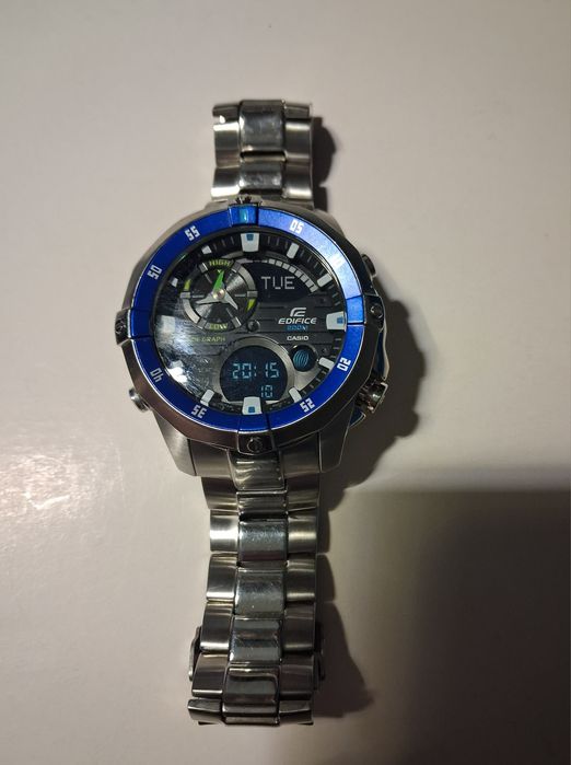 Zegarek męski Casio Edifice 
Edifice Ekran LCD/Stal Ø46.7 mmC