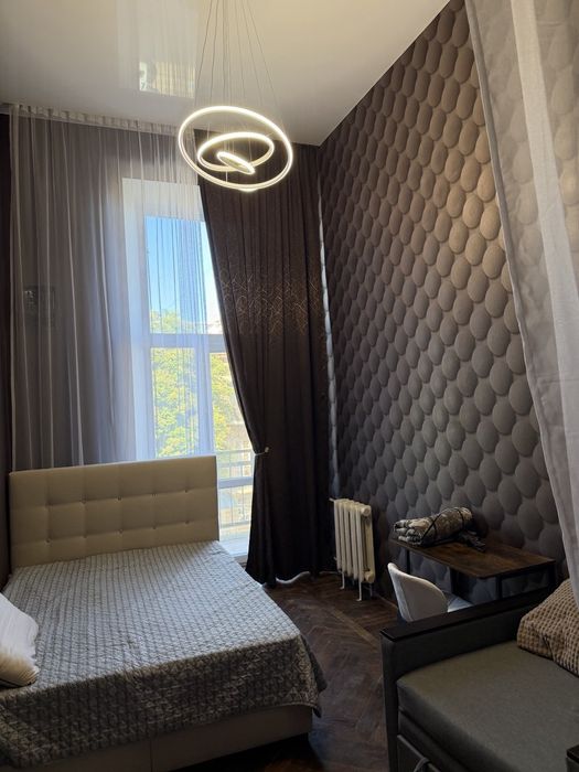 Продам 2 комнаты в комуне на Новосельского