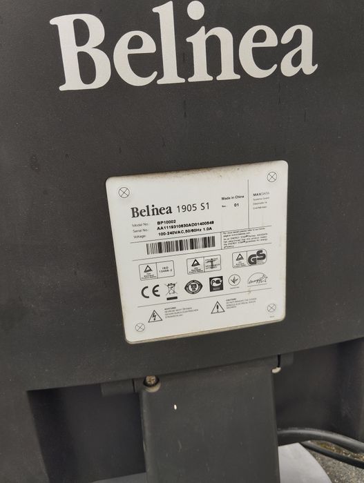 Cztery monitory stan nieznany