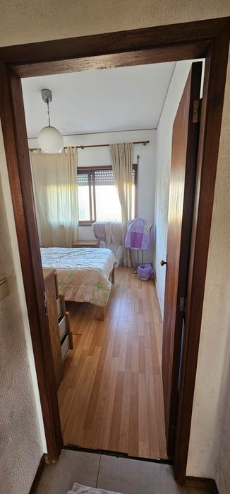 Quarto mobiliado para casal
