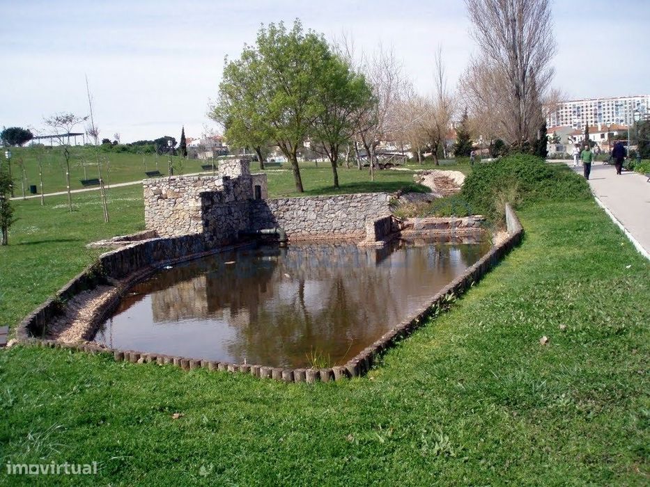 Land adjacent to the Queluz Garden and the National Palace