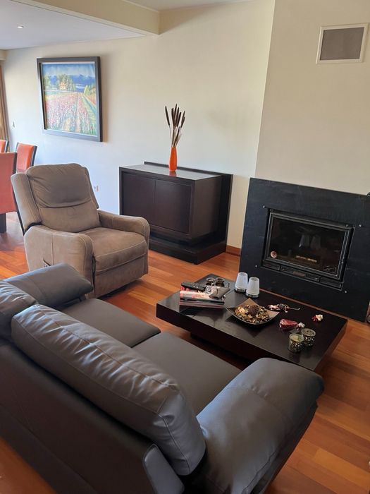 Apartamento T2 para arrendar Pedroucos