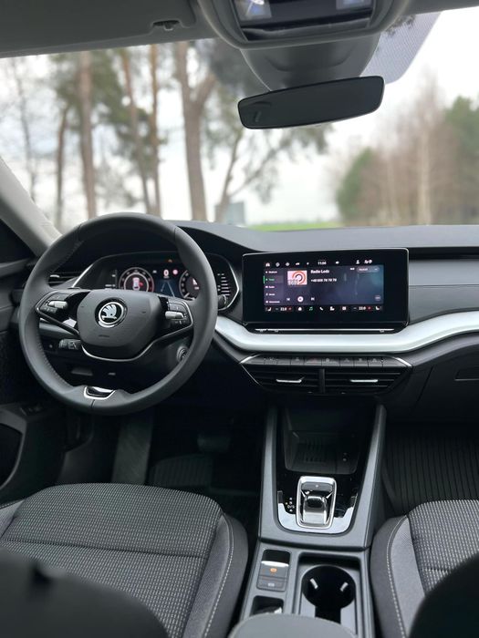 SKODA OCTAVIA 1,5 150 KM wypożyczalnia samochodów wynajem MBM