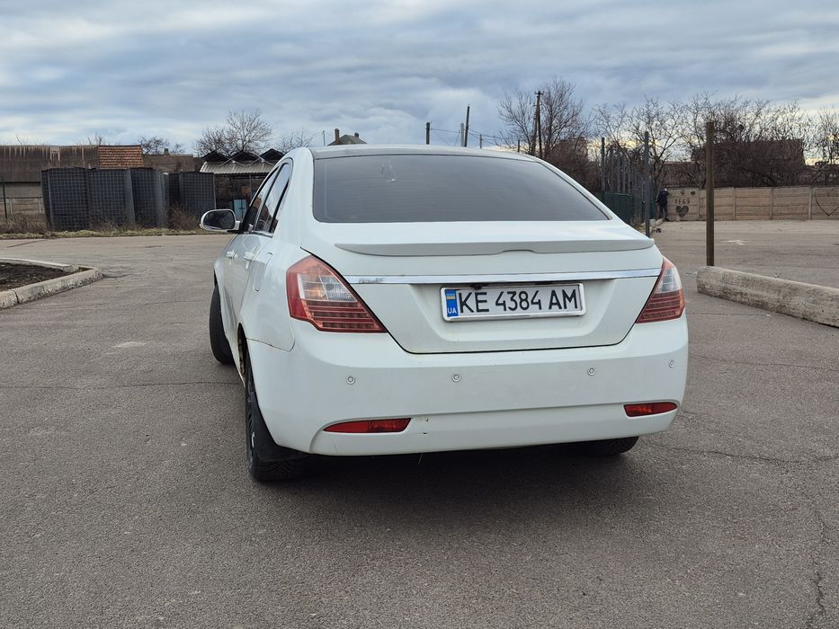 GEELY emgrand ec7 газ. Бен. ОБМЕН на  Trafic Vivaro