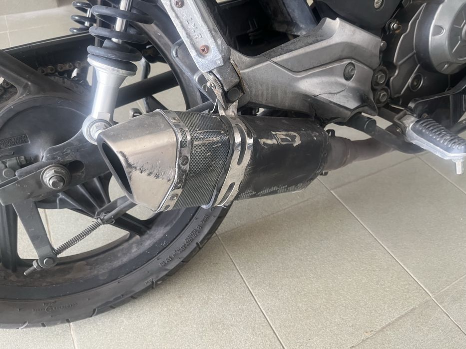 Vendo moto 125 keeway em muito bom estado , pneus novos