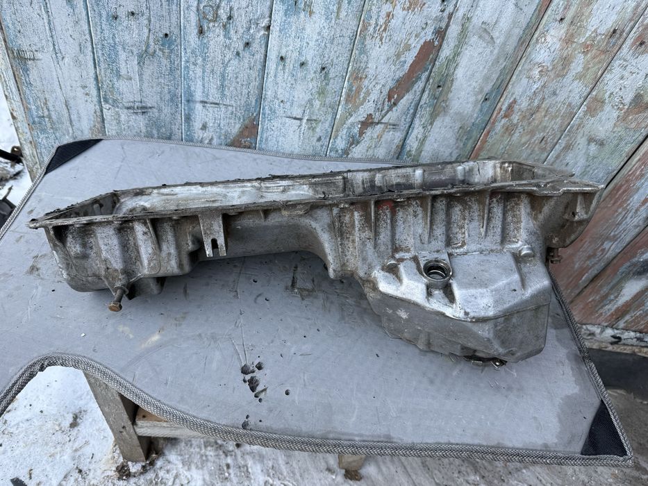 Масляный поддон BMW M52 2.5 2.8 2.0