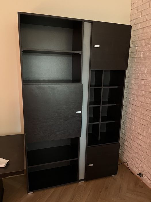 Komplet podświetlanych mebli