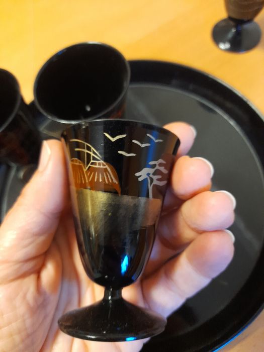 Conjunto de tabuleiro e copos430934889701068804