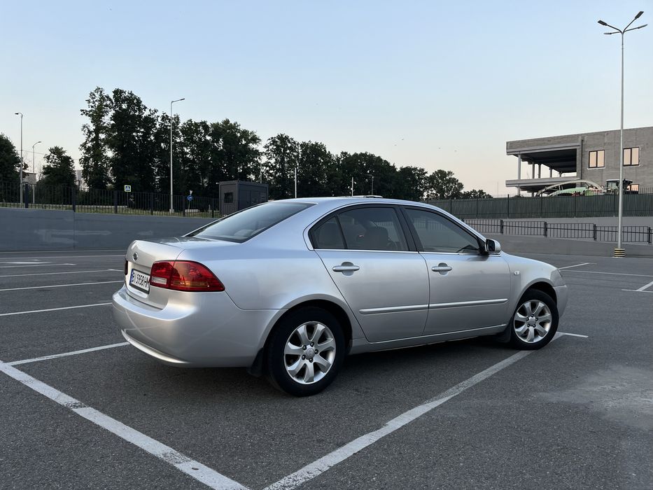 Продам авто Kia Magentis 2008 2.0 газ/бензин в хорошому стані.