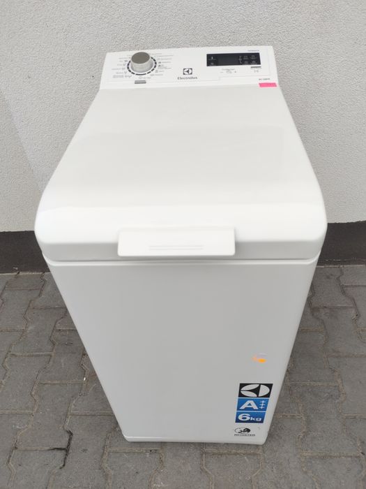 Пральна машина ELEKTROLUX з Європи. 6 кг. 120 об/хв