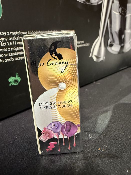 Lakier do paznokci  01