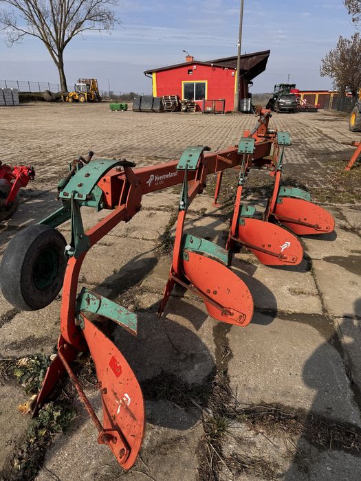 Pług Kverneland AB100