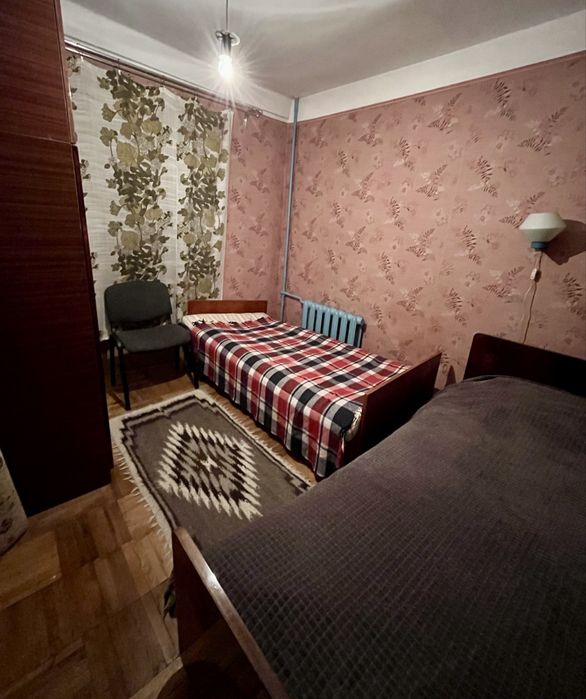 Продається 2-к, 3/5, 40,5 м2, прсп Леся Курбаса 9-Е