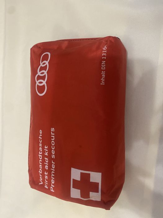 Автомобільні аптечки