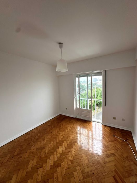 Quarto para arrendar