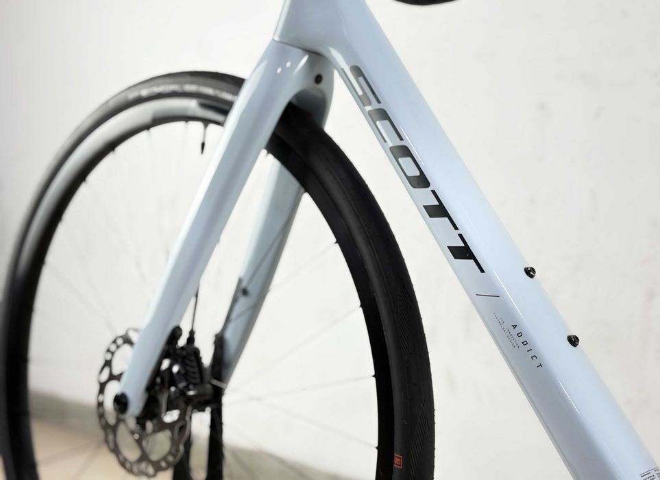 Карбоновий  Scott Addict 50 2025 шосейник