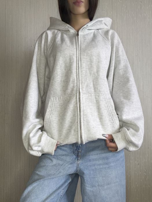 кофта сіра Bershka