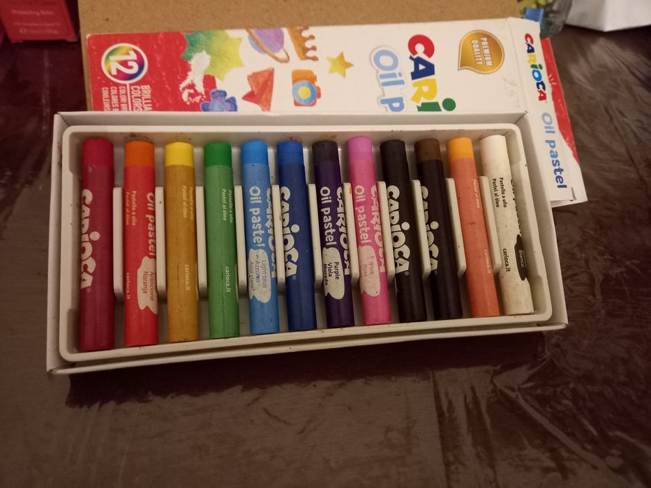 Pastéis óleo, semi novos