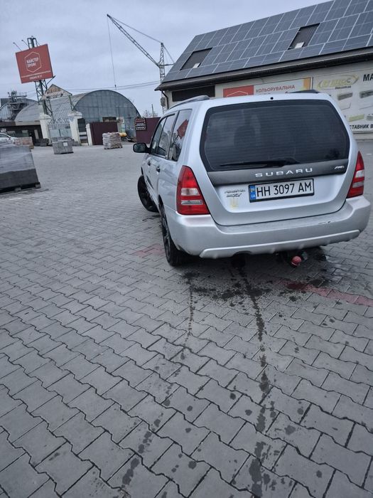 Субару форестер 2004г