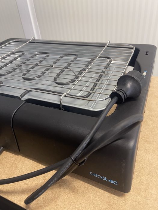Grelhador de mesa eletrico Cecotec