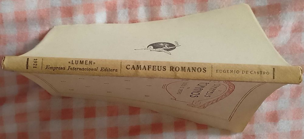 Camafeus Romanos, Eugénio de Castro