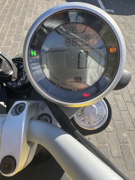 Ducatti scramler 800 2016p