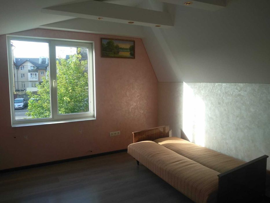ПРОДАЄТЬСЯ 2х ярусна  квартира