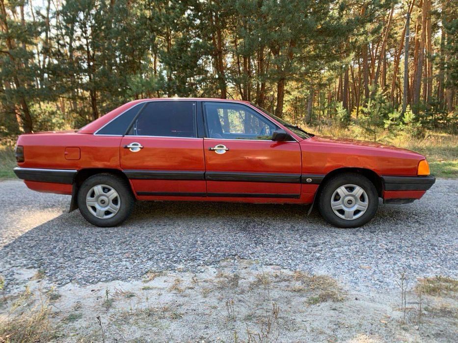 Продам легендарну Ауді 100