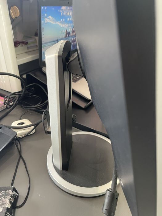 Monitor Samsung SyncMaster 940BW 19” Widescreen com Ajuste de Altura