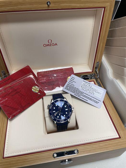 Omega master chronometr Co-Axial,  2025 року