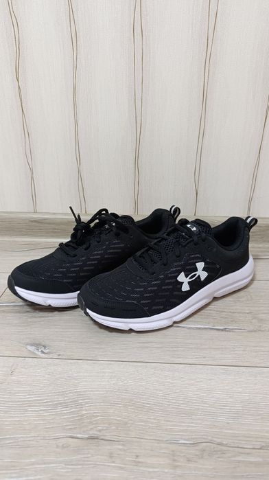 Чоловічи кросівки Under Armour Assert 10. Розмір 43