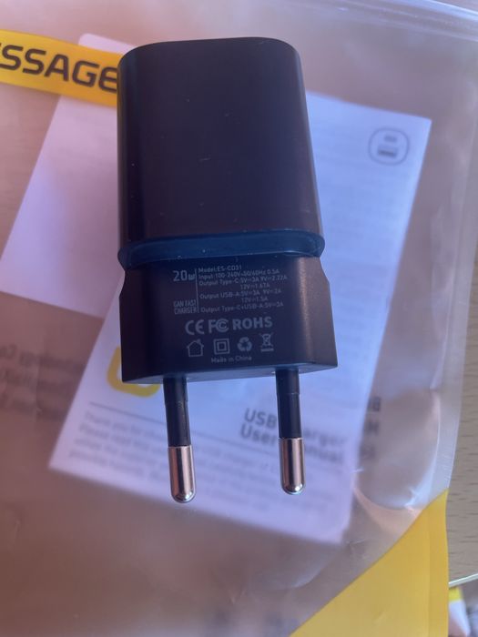 Зарядка, кабель для телефона ESSAGER