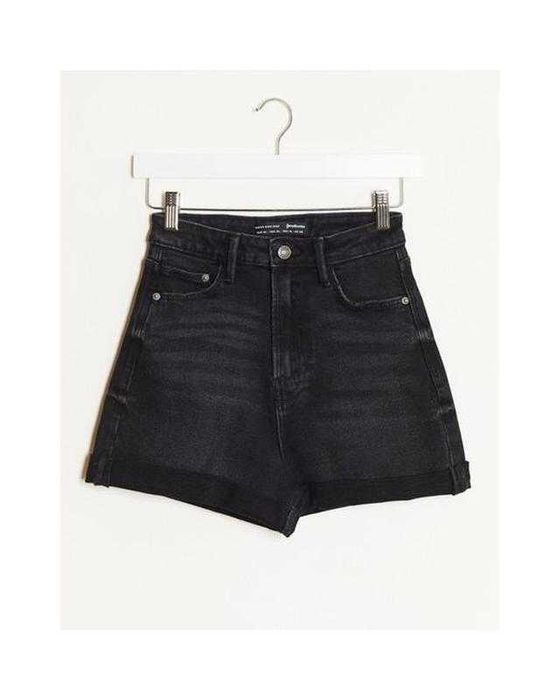 чорні шорти від Stradivarius 34 розмір