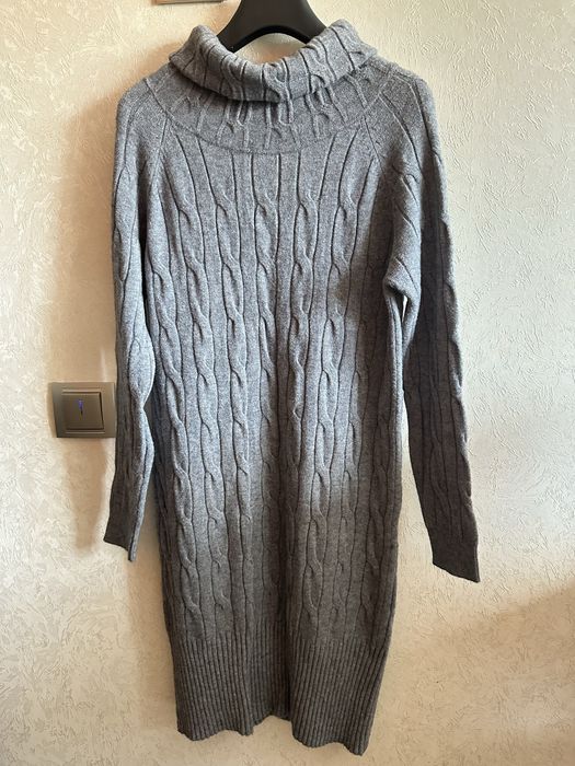 Жіноче вʼязане плаття Rinascimento s-m, в ідеальному стані