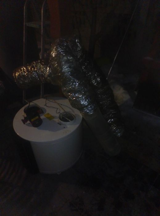 Bojler 300l z dwoma wężownicami plus pompa ciepła wewnętrzna