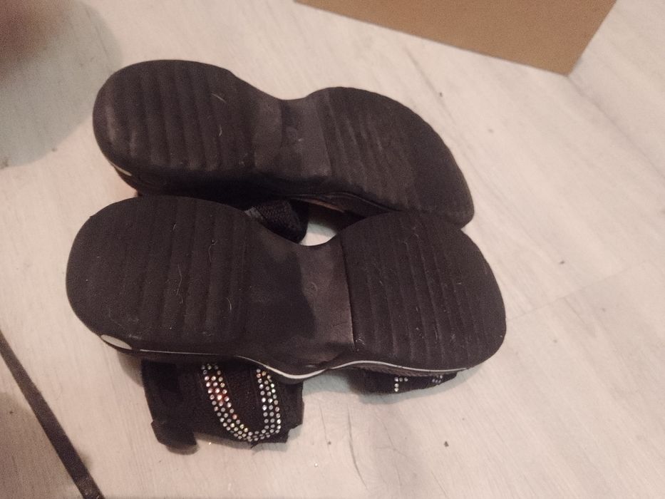 Босоножки летние