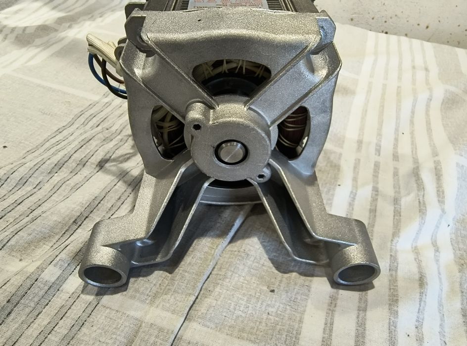 Silnik inwertorowe pralki Electrolux PerfectCare 600