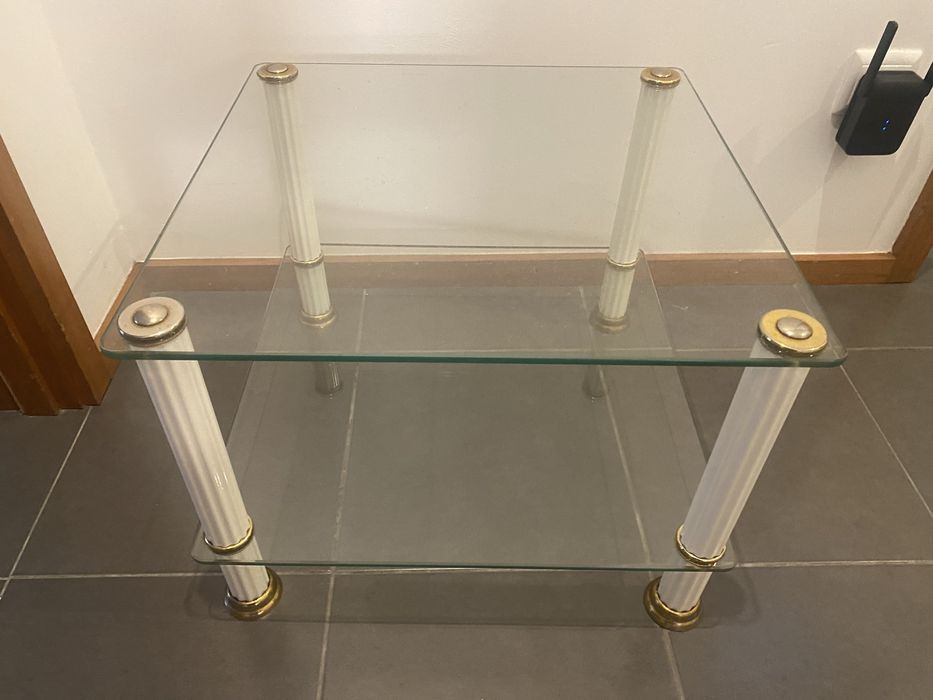 Mesa de centro ou canto em vidro