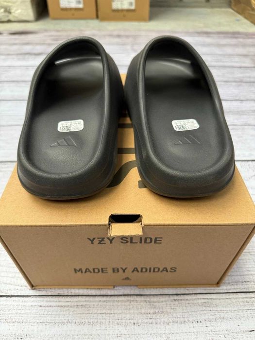 adidas Yeezy Slide Onyx R.42